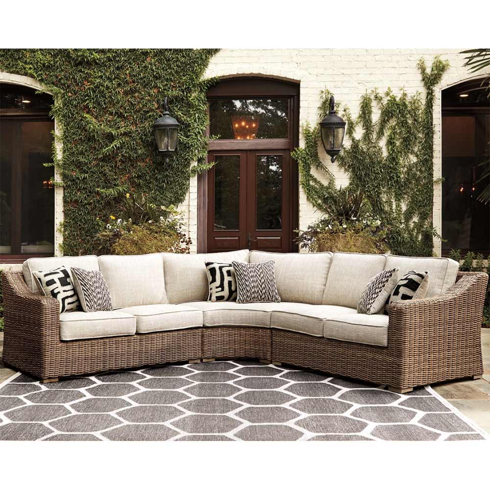 Ashley Furniture - Beachcroft 3-Piece Outdoor Sectional