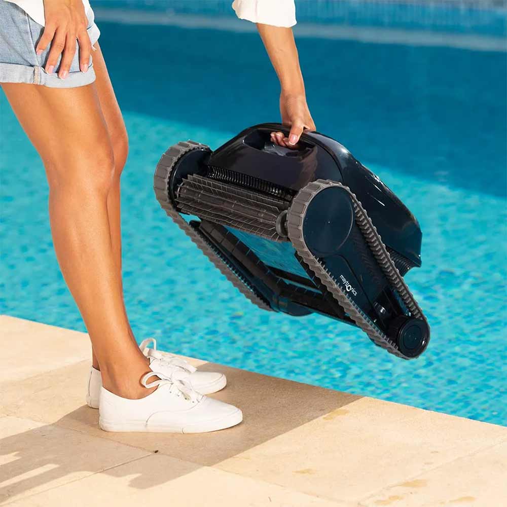 Maytronics Dolphin LIBERTY 200 Robotic Pool Cleaner - Image 7