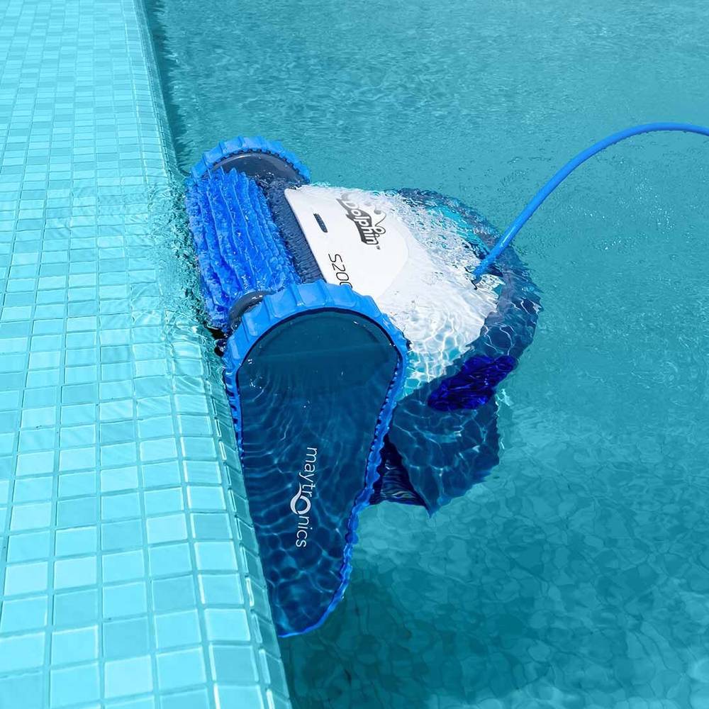 Maytronics Dolphin S200 Robotic Pool Cleaner - Image 3
