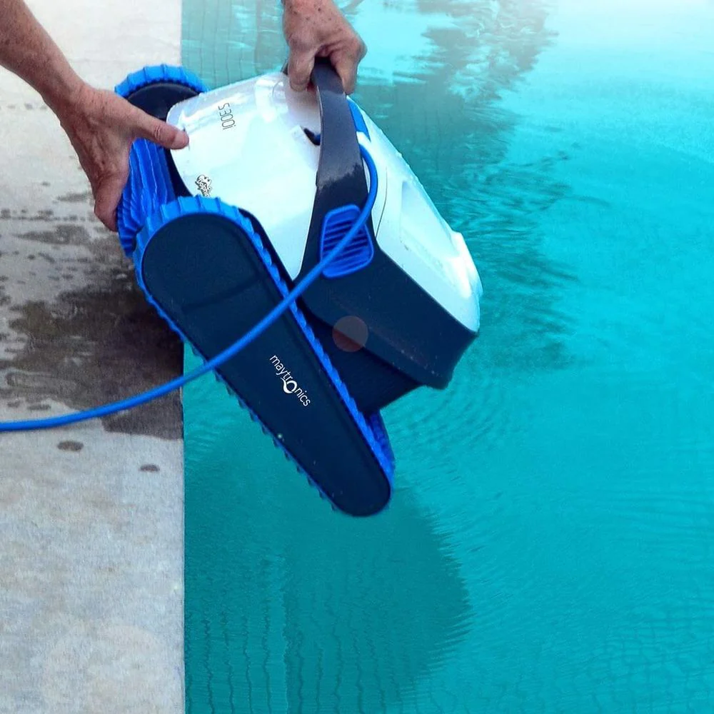 Maytronics Dolphin S300 Robotic Pool Cleaner - Image 3